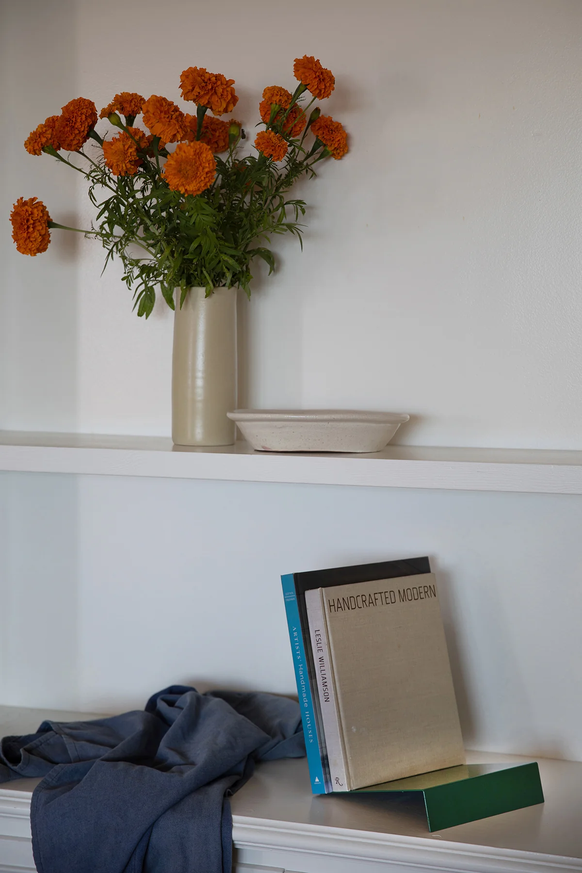 LP Stand - Pine - Image 3