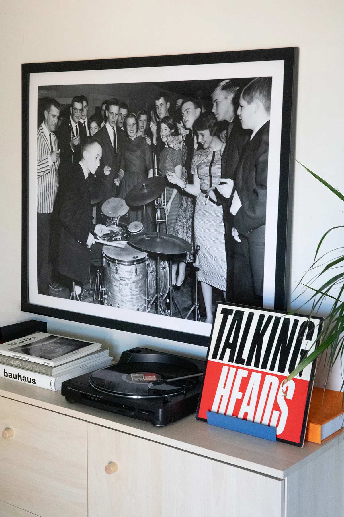 Now Playing Stand - Blue - Image 3