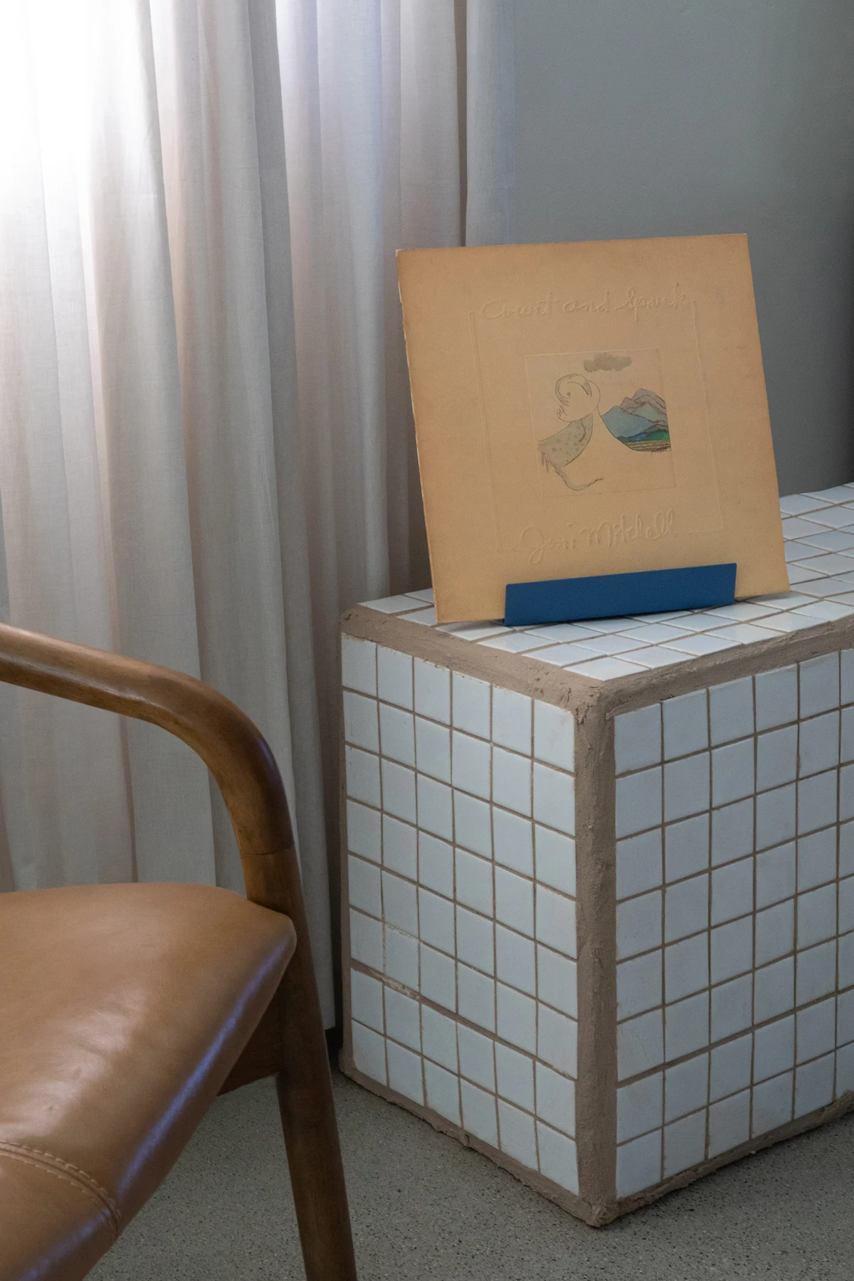 Now Playing Stand - Blue - Image 4